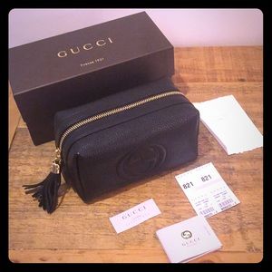 NWT Gucci cosmetics case